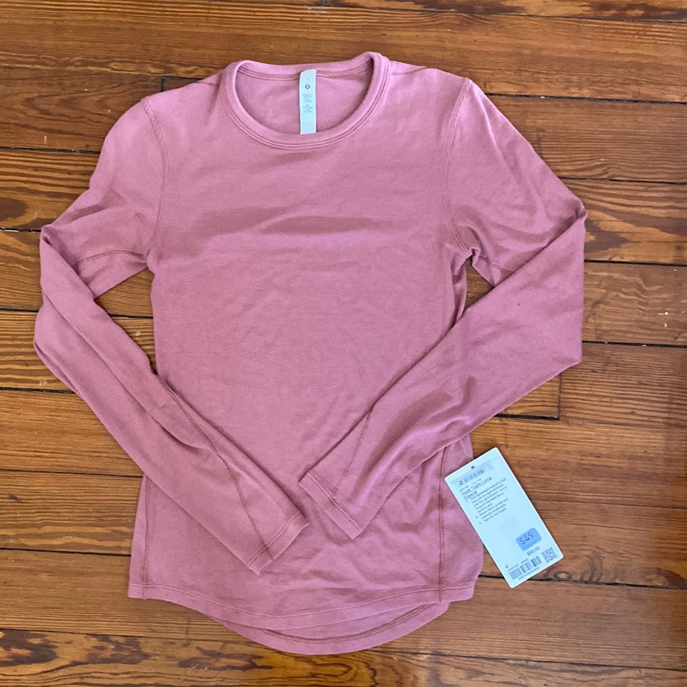 Size 4 hold tight lululemon long sleeve shirt